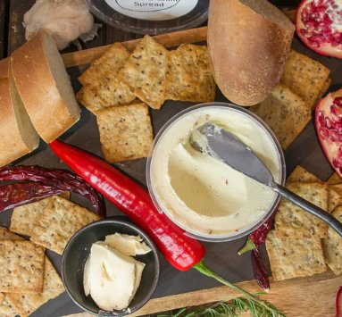 Over The Moon Chilli & Garlic Spread