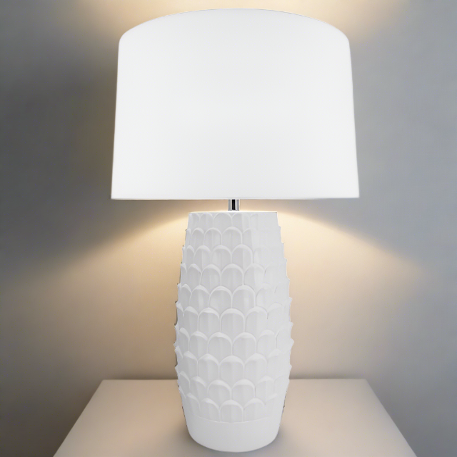 Artichoke Lamp B&S White